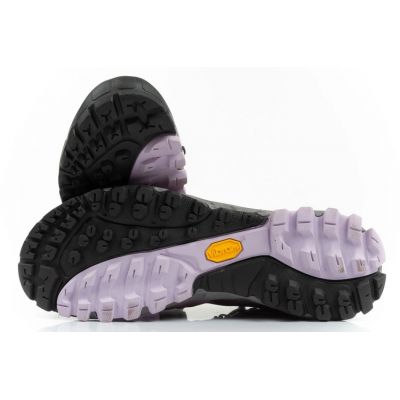 9. Buty Aku Selvatica Mid Gore-tex W 676 592