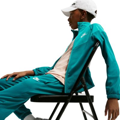 7. Dres dla dzieci Nike Sportswear zielony HQ9315 372
