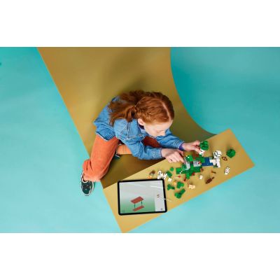 7. LEGO Minecraft 21593 - Przetrwanie pierwszej nocy