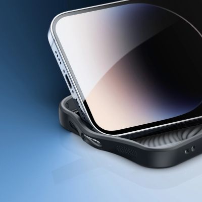10. Etui Dux Ducis Aimo Mag z MagSafe na iPhone 14 Pro - czarne