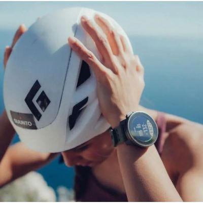 10. Zegarek sportowy SUUNTO VERTICAL TITANIUM SOLAR FOREST