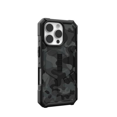 5. Obudowa ochronna do iPhone 16 Pro kompatybilna z MagSafe (midnight camo)