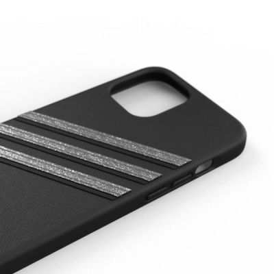 5. Etui Adidas OR Moulded Case Woman na iPhone 12 Pro Max - czarne