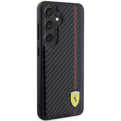4. Etui Ferrari Carbon Printed Line na Samsung Galaxy S24+ - czarne