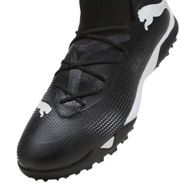 4. Buty piłkarskie Puma Future 7 Match TT M 107720 02