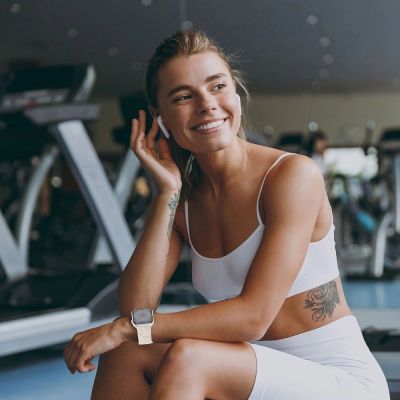 3. Pasek Tech-Protect Nylonmag na Apple Watch 4 / 5 / 6 / 7 / 8 / 9 / SE (38 / 40 / 41 mm) - niebieski