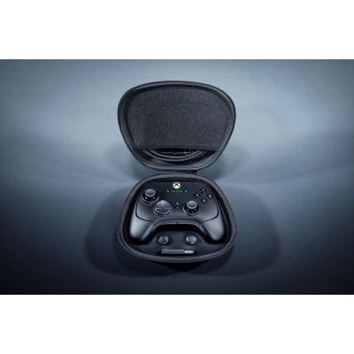7. Razer | kontroler do konsoli Xbox/komputera PC | Rosomak V3 Pro | Czarny