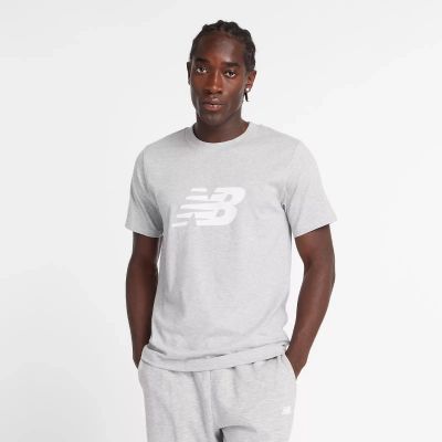 4. Koszulka New Balance S/S Sport Graphic V Flying M MT43906AG