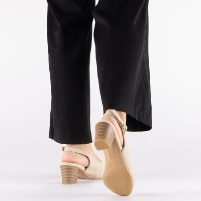 9. Skórzane czółenka z odkrytą piętą beżowe Rieker 44651-60