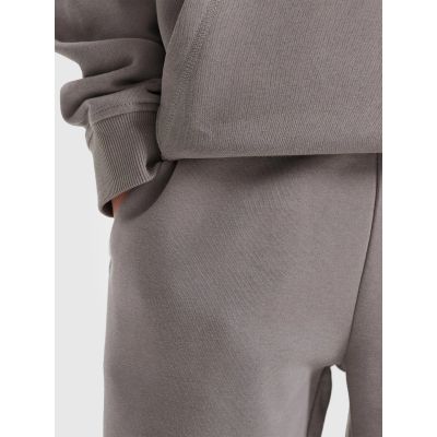 4. Spodnie dresowe joggery chłopięce 4F 4FJRAW25TTROM1634-22S