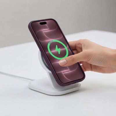 5. Etui Tech-Protect Silicone MagSafe na iPhone 18 Pro / 17 Pro - burgundowe