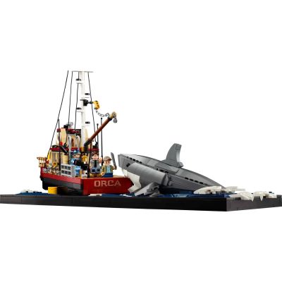 4. LEGO Ideas 21350 Szczęki