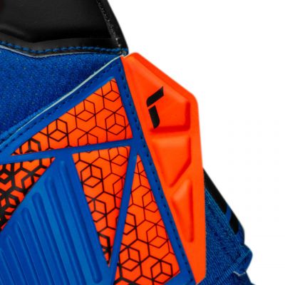 7. Rękawice bramkarskie Reusch Attrakt Solid M 5570515 4467