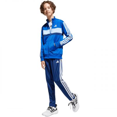 15. Dres adidas Seasonal Essentials Tiberio 3-Stripes Jr JC7518