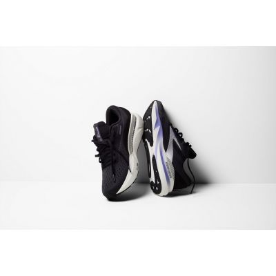 9. Buty do biegania Brooks Running Adrenaline GTS 24 W 1204261B099.105