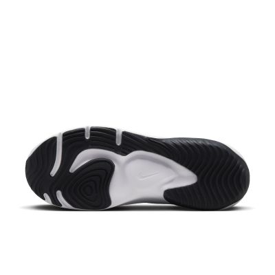 4. Buty Nike Legend Essential 3 Next Nature M DM1120-004