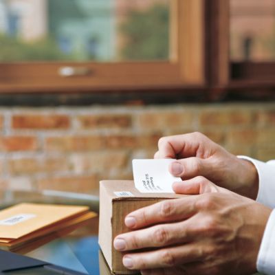 16. DYMO LW - Etykiety wysyłkowe / do identyfi katorów imiennych - 102 x 59 mm - S0947420