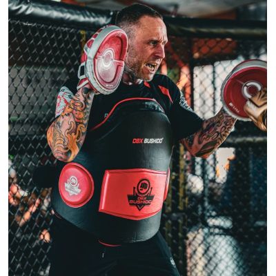 2. Zestaw ochraniacz tułowia + uda DBX Guardian Pro