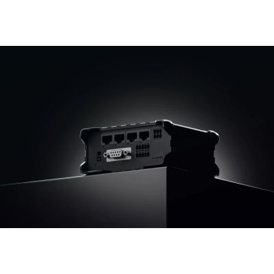 6. Router Teltonika Networks RUT976 (Global) 5G