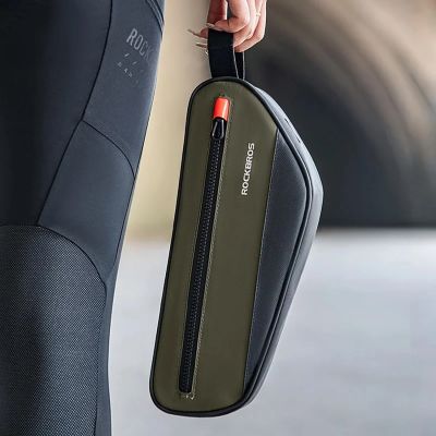 4. Torba Rockbros 30120079001 rowerowa na ramę 1,7 l - zielono-czarna