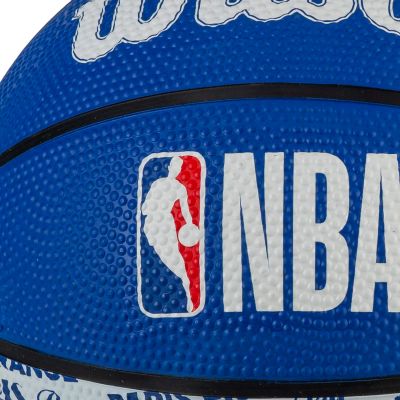 3. Piłka do koszykówki Wilson NBA City Paris Mini Ball WZ4033001XB