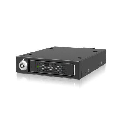 2. We-Ra. IcyDock 1x 2.5" u.2/U.3 NVMe to PCIe 5.0 MCIO SFF-TA