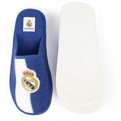 7. Klapki Real Madryt M CFRM14