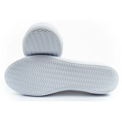 8. Lacoste buty trampki sportowe damskie Median baleriny białe