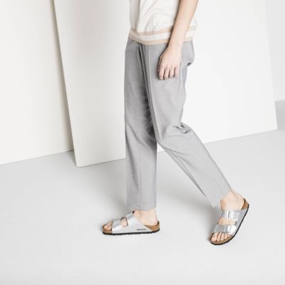 6. Klapki damskie Birkenstock srebrne Arizona Birko-Flor Silver regular szerokie (1012282)