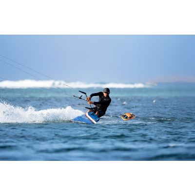 8. Dron HOVERAir AQUA Basic Combo