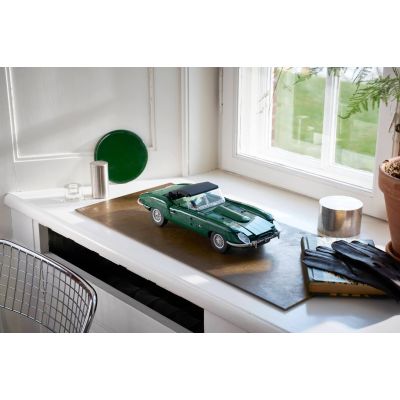12. LEGO Icons 11381 - Jaguar E-Type