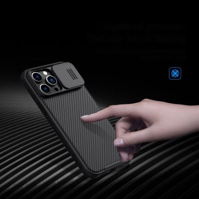 10. Nillkin CamShield Pro Case etui iPhone 14 Pro Max pancerny pokrowiec osłona na aparat kamerę niebieski