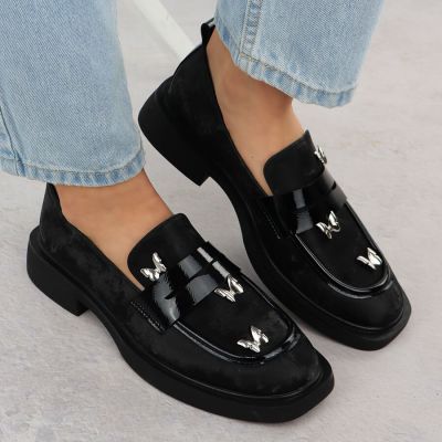 7. Półbuty damskie lordsy z motylkami czarne Potocki SZ12650