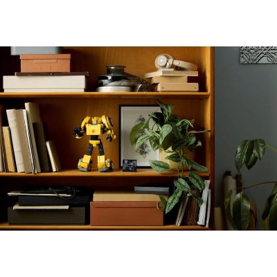 3. LEGO 10338 ICONS Bumblebee