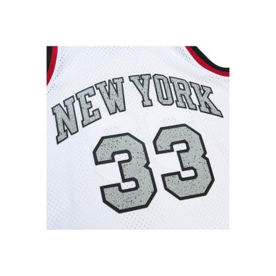 8. Koszulka Mitchell &amp; Ness NBA Cracked Cement Swingman Jersey Knicks 1991 Patrick Ewing M TFSM5934-NYK91PEWWHIT