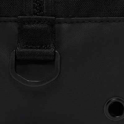 13. Torba na buty Nike Academy DC2648-010