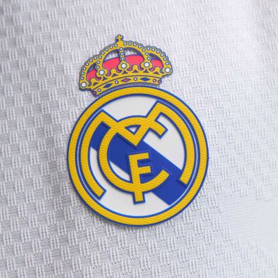7. Koszulka męska adidas Real Madrid 26/27 Home Authentic Jersey biała JZ7218