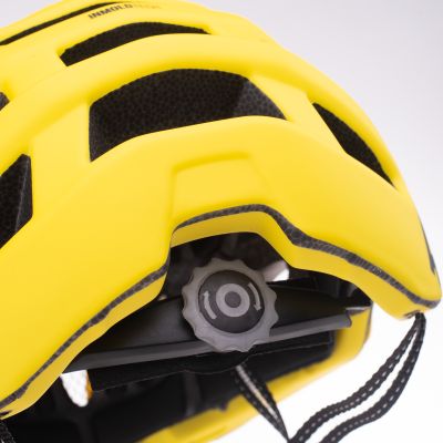 8. Kask ENDURO