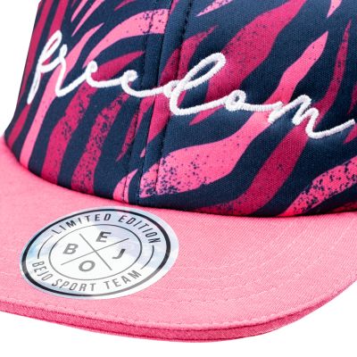 2. Dziecięca Czapka z daszkiem LOGAN JRG