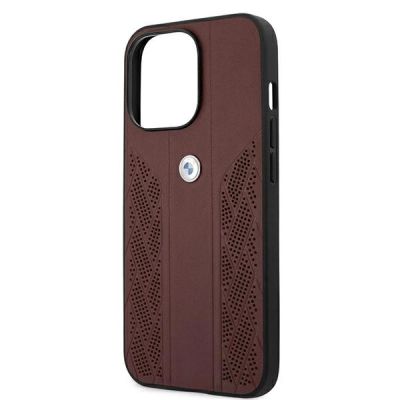 6. Etui BMW Leather Curve Perforate na iPhone 13 Pro / iPhone 13 - czerwone