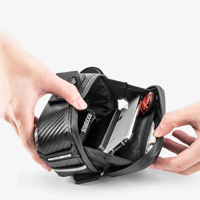 5. Torba rowerowa Rockbros B59 podsiodłowa 1,5L - czarna