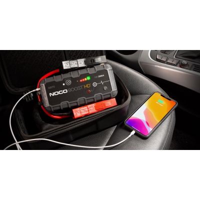 6. Noco GB70 Boost 12V 2000A Jump Starter Powerbank
