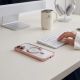 5. Etui Tech-Protect MagFlex na iPhone 17 - przezroczysto-różowe