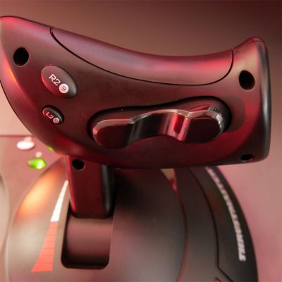 6. Thrustmaster T.Flight Hotas X Czarny Flight Sim PC