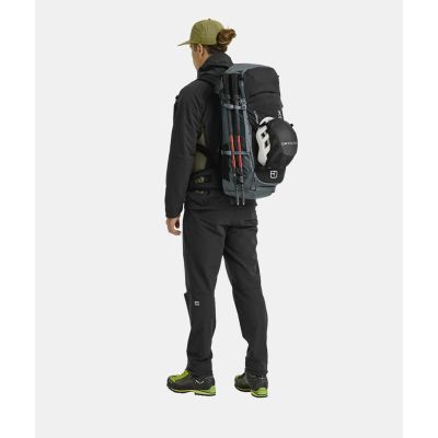 4. ORTOVOX Traverse 40 40 l Czarny