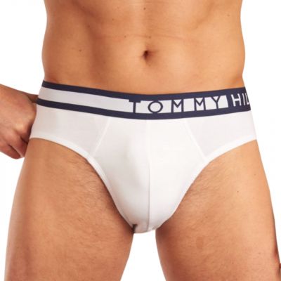19. Majtki Tommy Hilfiger Brief M UM0UM01227
