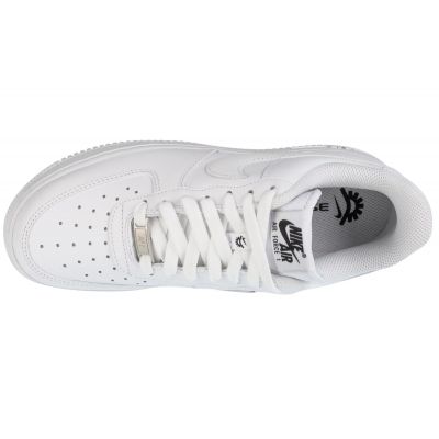 3. Buty Nike Air Force 1 07 W DX5883-100