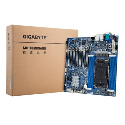 8. Płyta główna Gigabyte MS03-CE0 1x LGA4677 Intel Xeon Scalable 4/5gen C741 (8x DIMM, 3x SlimSAS (12x SATA), 1xM.2, 2x 1Gbe IPMI, ATX)
