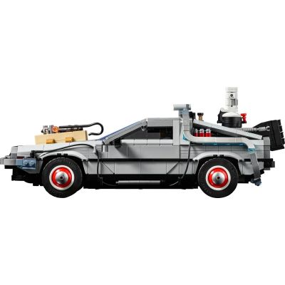 18. LEGO Creator Expert 10300 - Wehikuł czasu z „Powrotu do przyszłości”