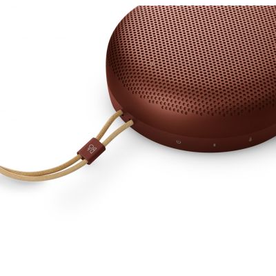 5. Przenośny głośnik Bang&Olufsen BeoSound A1 3rd Gen stereo 60W Czerwony